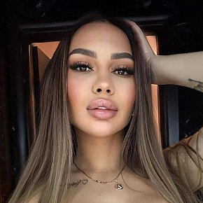 Zlata Pequeña Y Delgada escort in Limassol offers Lluvia Dorada (dar)
 services