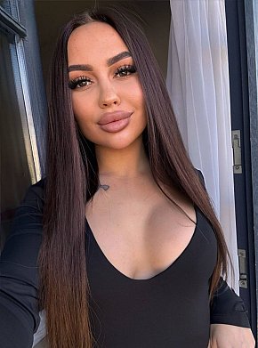 Zlata Pequeña Y Delgada escort in Limassol offers Lluvia Dorada (dar)
 services