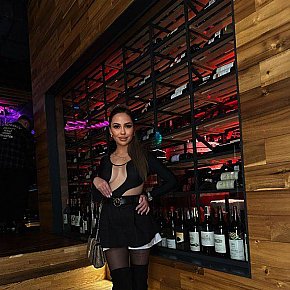 Zlata Pequeña Y Delgada escort in Limassol offers Lluvia Dorada (dar)
 services