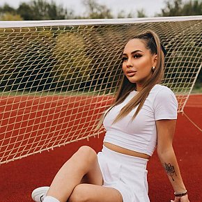Zlata Pequeña Y Delgada escort in Limassol offers Lluvia Dorada (dar)
 services