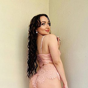 Alena Modella/Ex-modella escort in Abu Dhabi