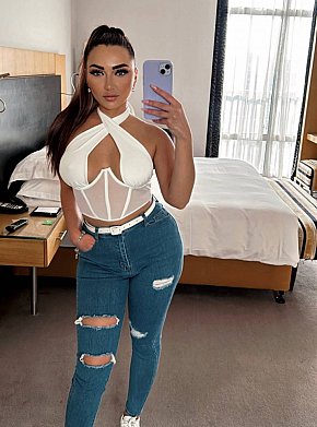 Alena Modella/Ex-modella escort in Abu Dhabi