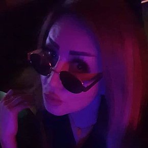 Nadia Madura escort in Muscat offers Masaje sensual de cuerpo completo
 services