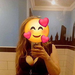 Nazi Matura escort in Muscat offers Pompino senza preservativo services