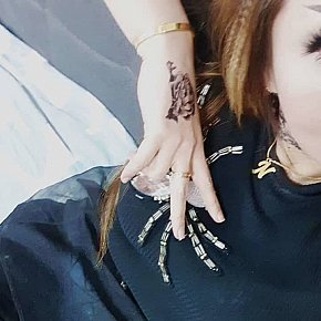Nadia Madura escort in Muscat offers Masaje sensual de cuerpo completo
 services