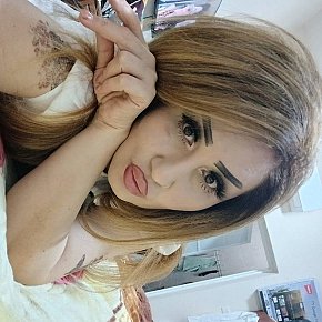 Nadia Madura escort in Muscat offers Masaje sensual de cuerpo completo
 services
