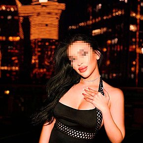 Lily Naturală escort in Dubai offers 69 services