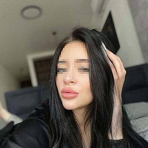 Lily Naturală escort in Dubai offers 69 services