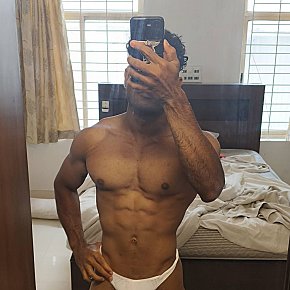 Sapy_bigdick escort in Bangalore offers Massagem intima services