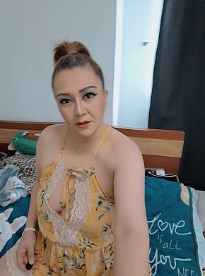 Sarin Matură escort in Bangkok
