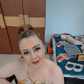 Sarin Matură escort in Bangkok