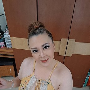 Sarin Matură escort in Bangkok