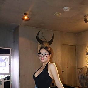 Jenny escort in Manila