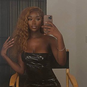 Mistress escort in Kampala offers Rimming (receive) services