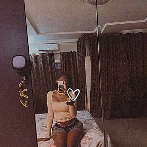 Sharon escort in Kampala offers Küssen services