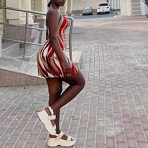 Sharon escort in Kampala offers Orgasmos múltiples
 services