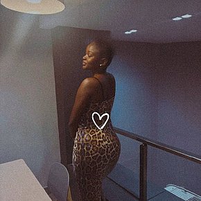 Sharon escort in Kampala offers Küssen services