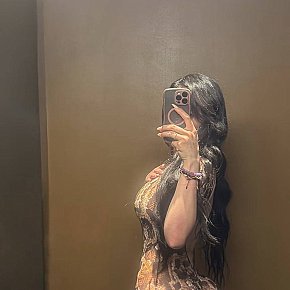 Mimi, escort in Dubai
