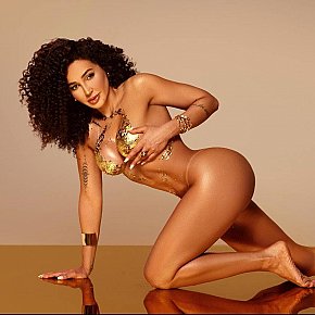 Sara Super Booty
 escort in Dubai offers Erotic massage services