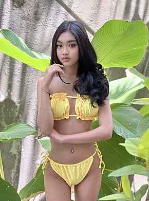 Emira escort in Kuta Bali