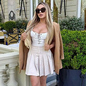 Kerra escort in London offers Massage érotique services