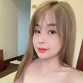 Luna escort in Riyadh offers Venida en el cuerpo (COB)
 services