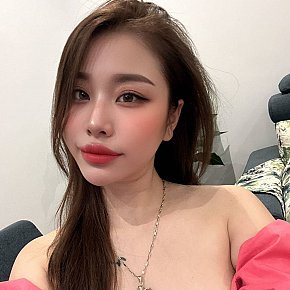 Kendy escort in Jeddah offers Masaje sensual de cuerpo completo
 services