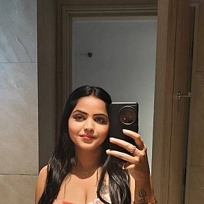 Ayushi Petite escort in 