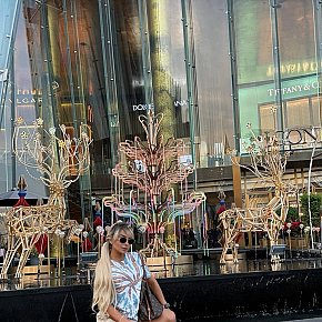 Nicole Super-culo escort in Abu Dhabi offers Padrona (soft) services