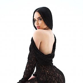 Heidi Vip Escort escort in Dubai offers DUO services