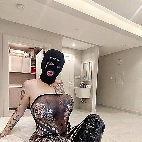 Reema Großer Busen escort in Riyadh