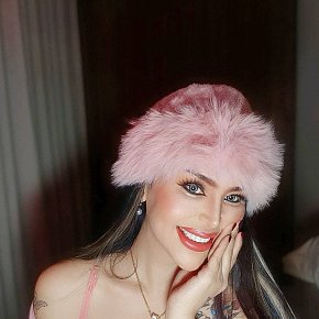 Reema Großer Busen escort in Riyadh