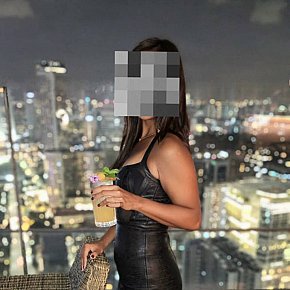 Mia Petite escort in Hong Kong offers Blowjob ohne Kondom bis zum Schluss services
