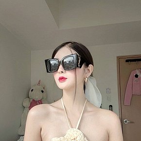Hyun-Mi Modèle/Ex-modèle escort in Manila offers Experience 