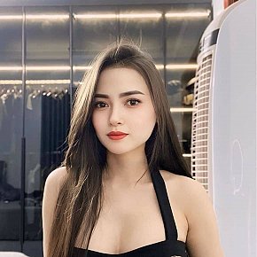 Lila Großer Busen escort in Doha