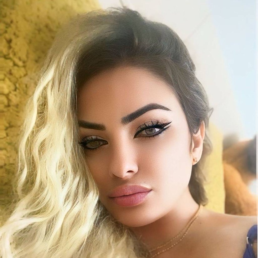 Nur, escort in Kyrenia