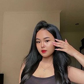 Sabrina-Julie Pequeña Y Delgada escort in Kuta Bali