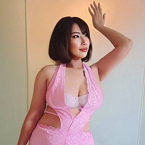 Karla escort in Kuala Lumpur offers Girlfriend Experience (GFE) services