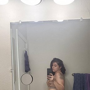 Iris-Carter escort in Toronto
