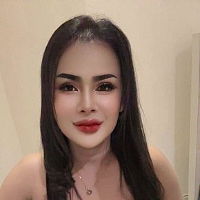 Jenny escort in Doha offers Maîtresse (soft) services
