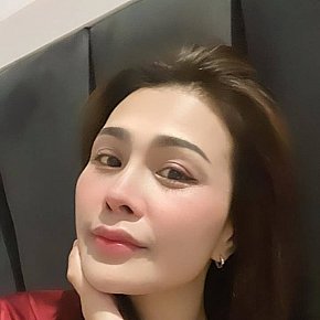 Cherry escort in  offers Footjob services
