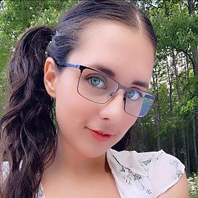 Saffron Modella/Ex-modella escort in Ontario offers Pompino senza preservativo services