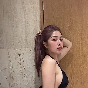 Jade Studentessa Al College escort in Dubai