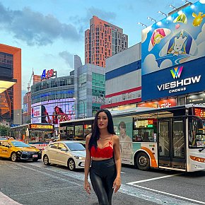 Jhaira escort in Manila offers Position 69 services