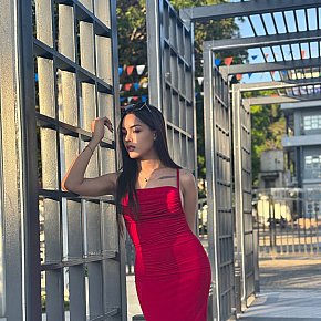 Jhaira escort in Manila offers Position 69 services