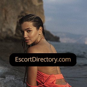 Carolina escort in Athens offers Experiência com garotas (GFE) services
