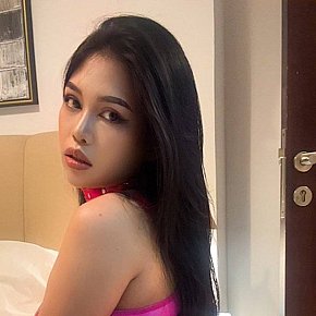 Lucy escort in Dubai offers Rimming (receive) services