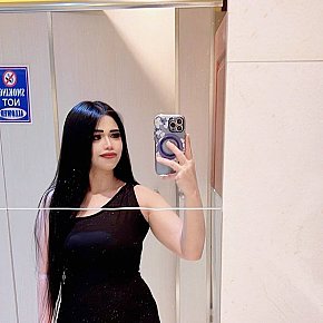 Ammy escort in Doha offers Ganzkörpermassage services