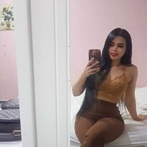 Ammy escort in Doha offers Ganzkörpermassage services