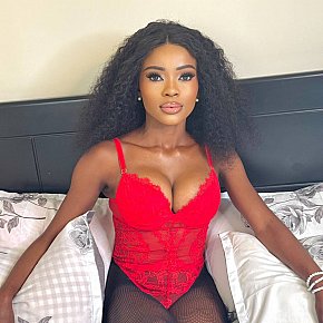 Sara Pequeña Y Delgada escort in 
